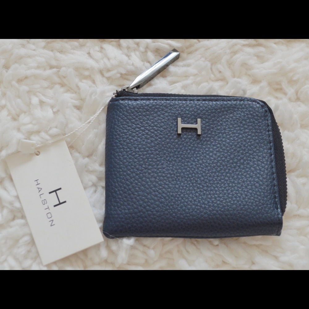 Halston Kendal Corner ZIP Wallet Navy Blue Leather